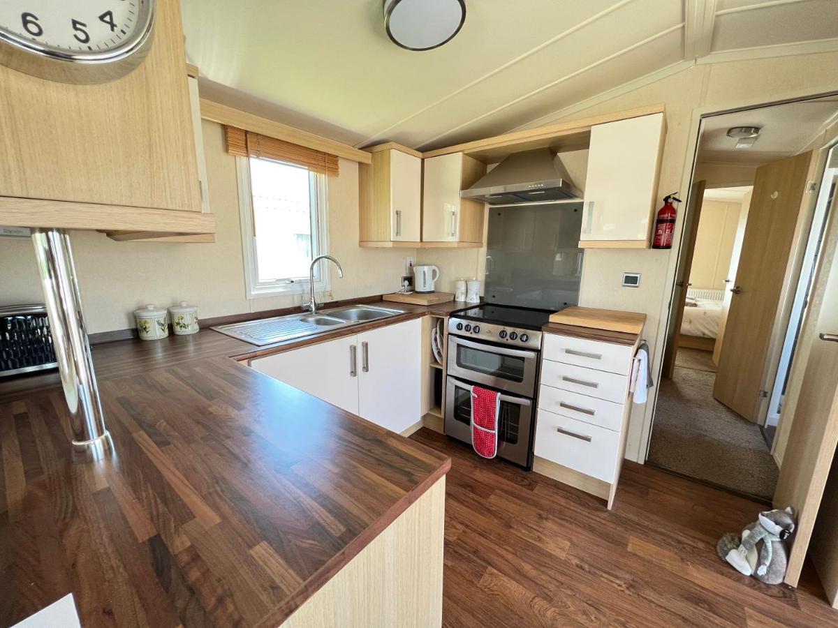 Dragonfly Lodge South Cerney Esterno foto