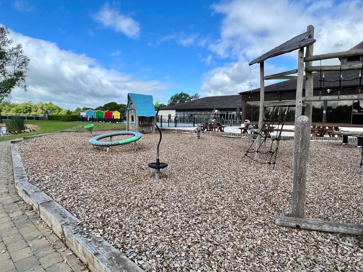 Dragonfly Lodge South Cerney Esterno foto