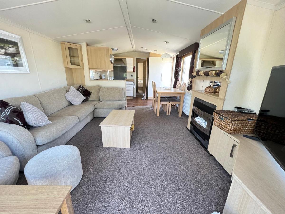 Dragonfly Lodge South Cerney Esterno foto