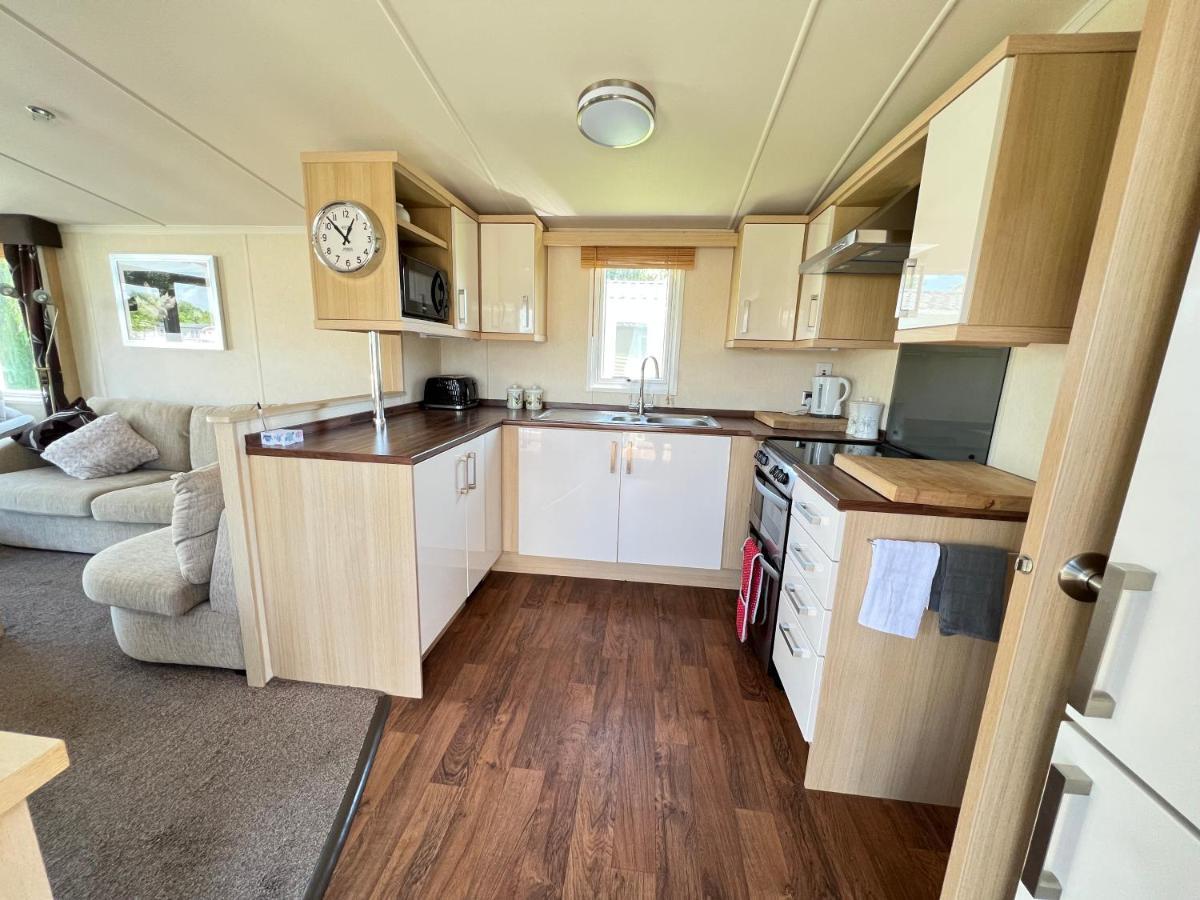 Dragonfly Lodge South Cerney Esterno foto