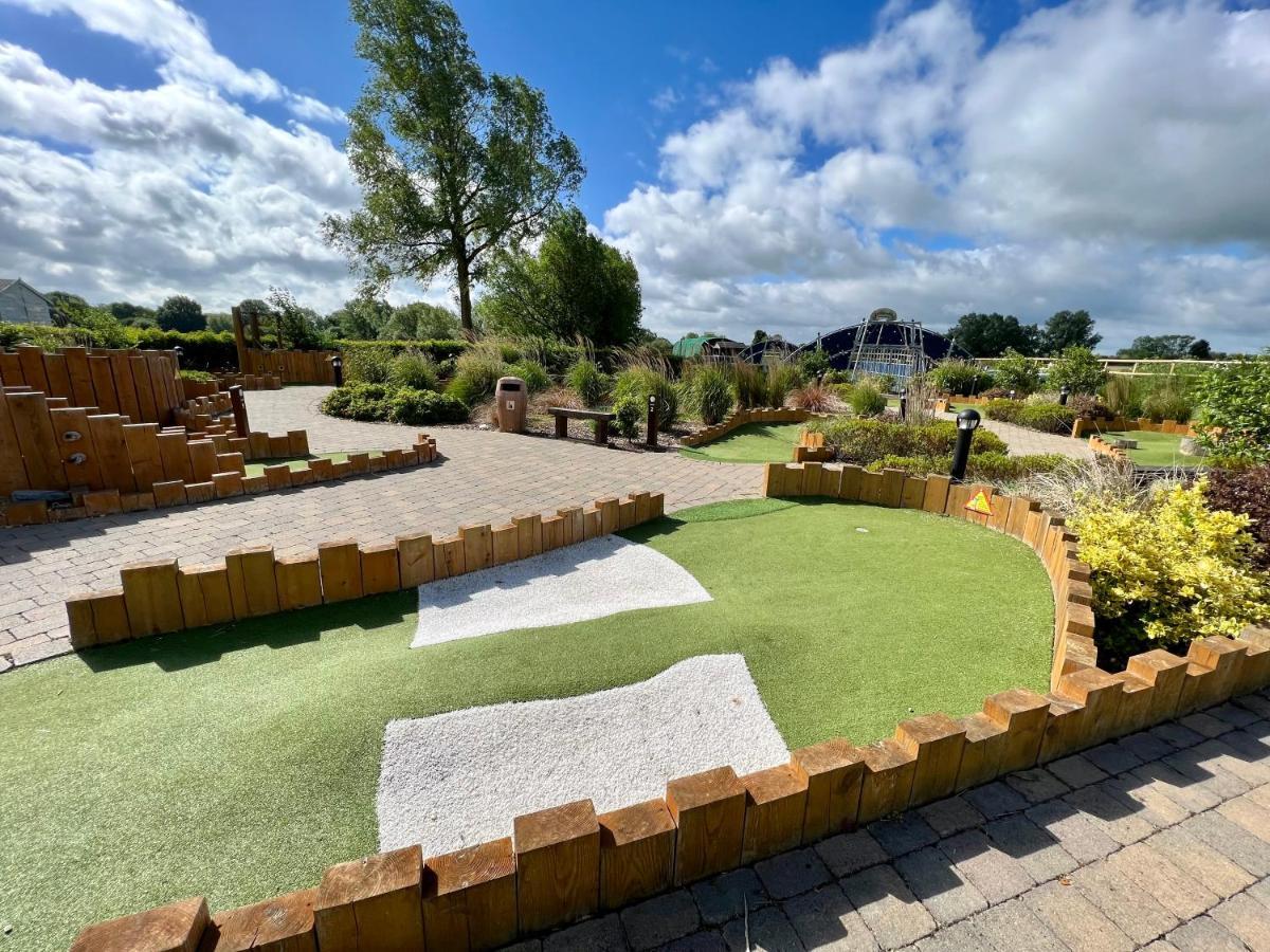 Dragonfly Lodge South Cerney Esterno foto
